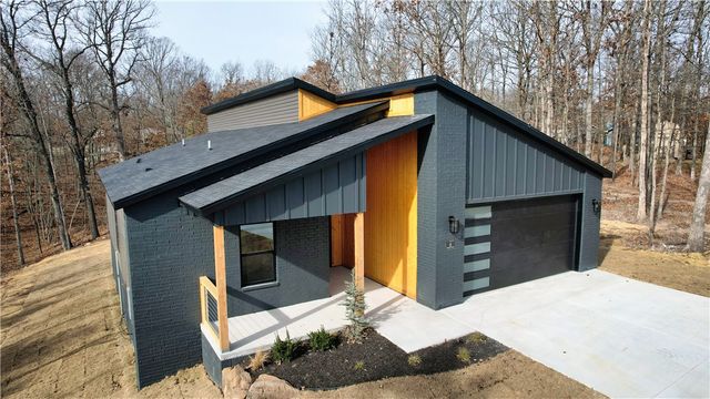 6 Argyll Circle, Bella Vista, AR 72715