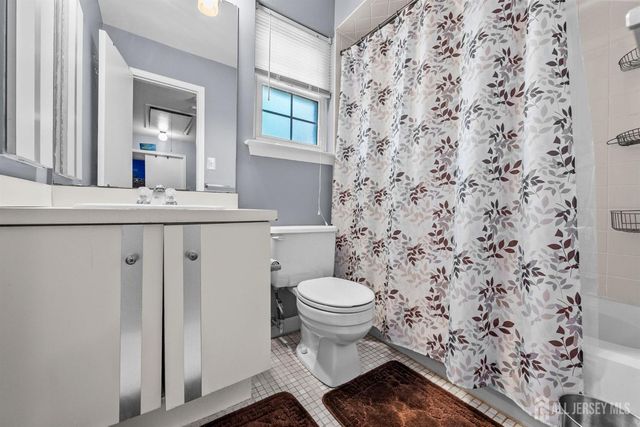12 Borelle Square, Sayreville, NJ 08859