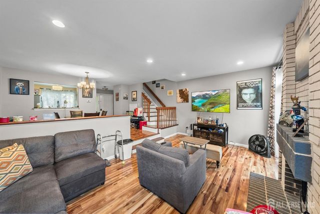 12 Borelle Square, Sayreville, NJ 08859