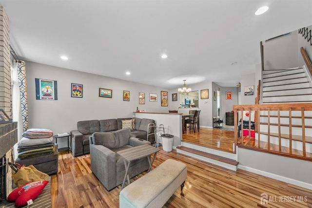 12 Borelle Square, Sayreville, NJ 08859