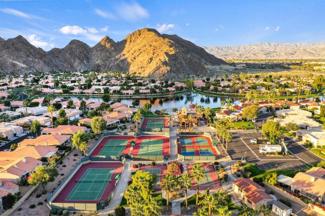 48119 Calle Seranas, La Quinta, CA 92253