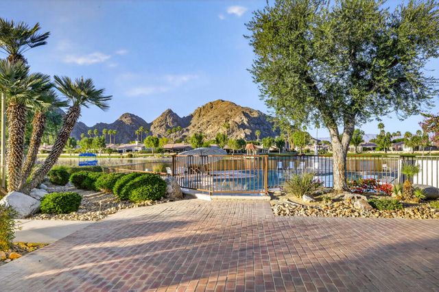 48119 Calle Seranas, La Quinta, CA 92253