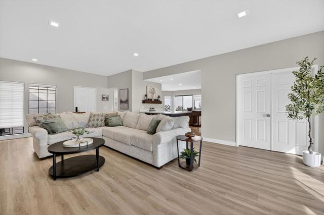 48119 Calle Seranas, La Quinta, CA 92253