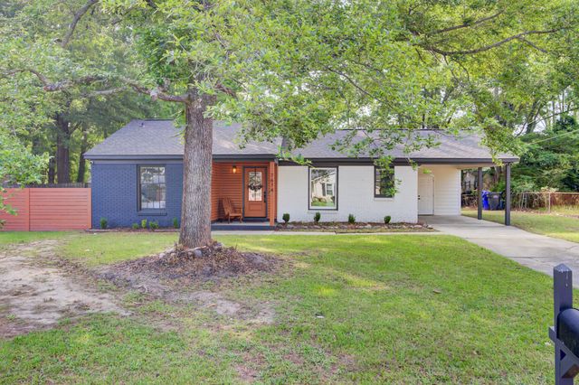 7674 Chippendale Road, North Charleston, SC 29420