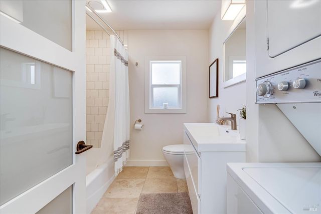 945 Brown St, St. Helena, CA 94574