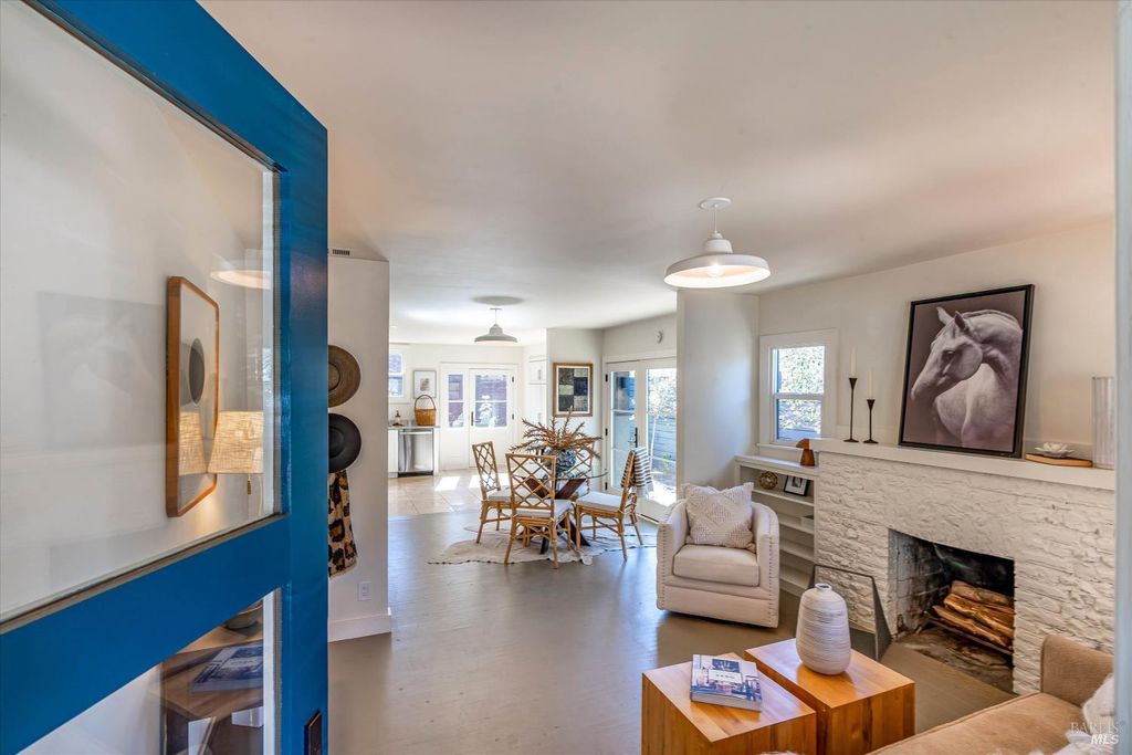 945 Brown St, St. Helena, CA 94574