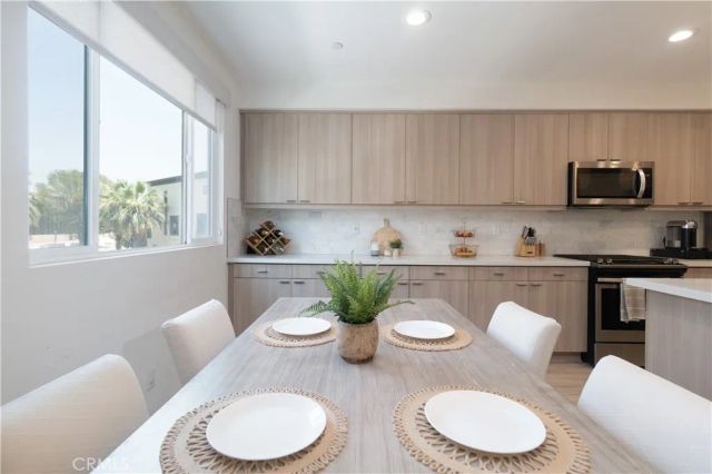 2866 N Glassell, Orange, CA 92865