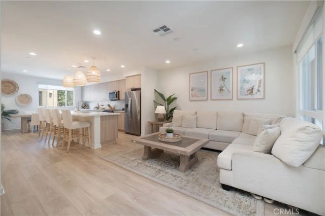2866 N Glassell, Orange, CA 92865