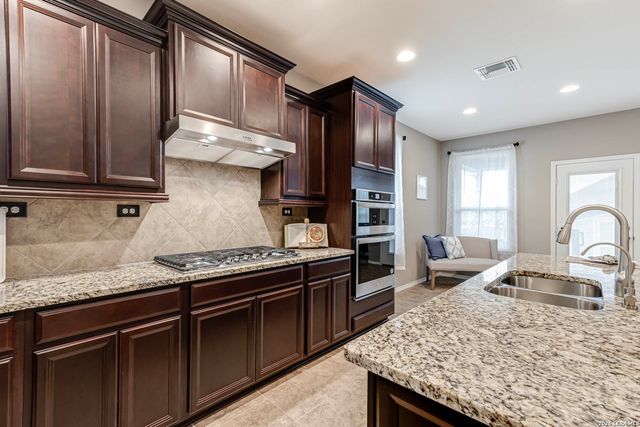 12102 Panhandle, San Antonio, TX 78254