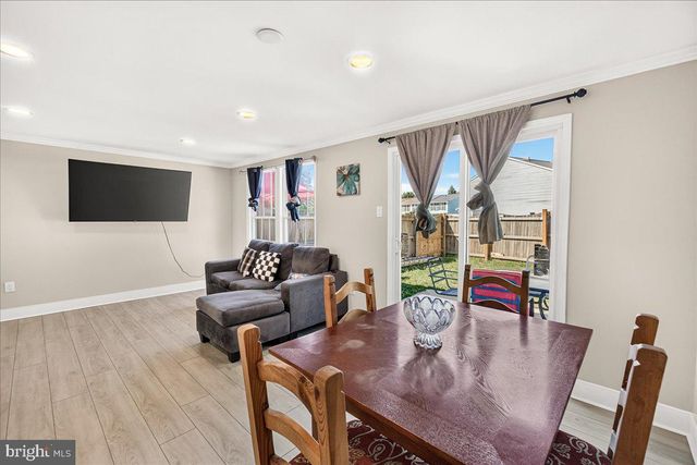 1525 IRIS CT, Hagerstown, MD 21740