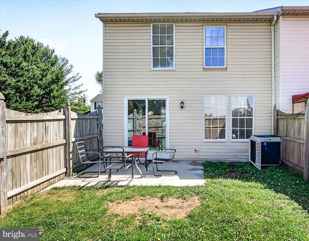 1525 IRIS CT, Hagerstown, MD 21740