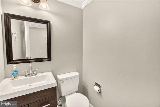 1525 IRIS CT, Hagerstown, MD 21740