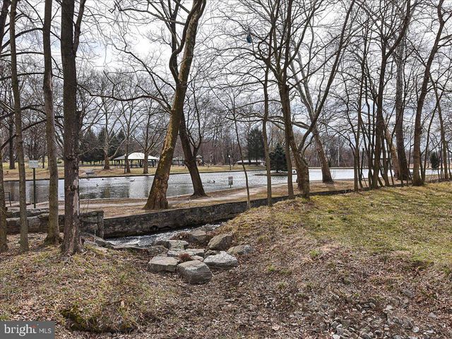 1525 IRIS CT, Hagerstown, MD 21740