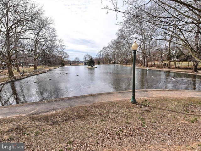 1525 IRIS CT, Hagerstown, MD 21740