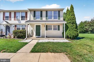 1525 IRIS CT, Hagerstown, MD 21740