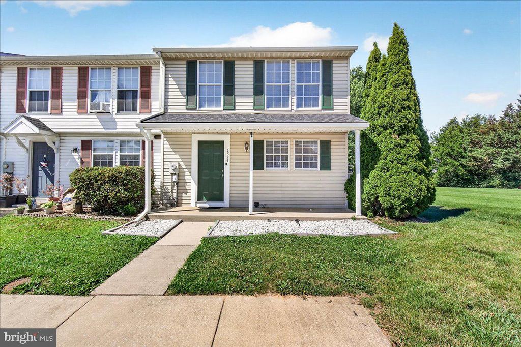 1525 IRIS CT, Hagerstown, MD 21740