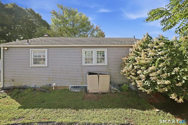 14 Gordon Avenue, Enfield, CT 06082