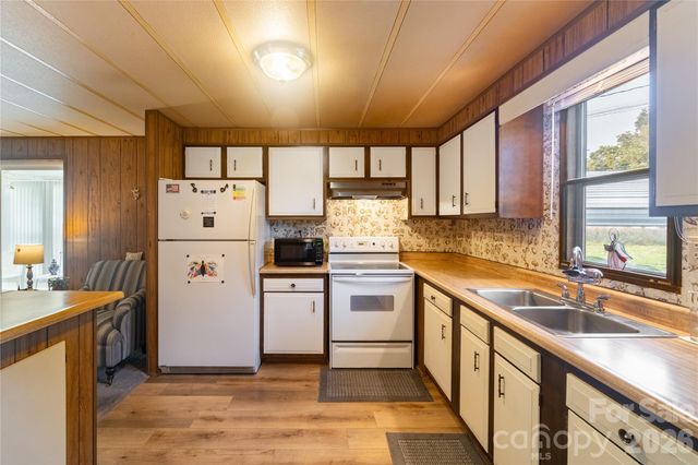 9606 Walkers Ferry Road, Charlotte, NC 28214