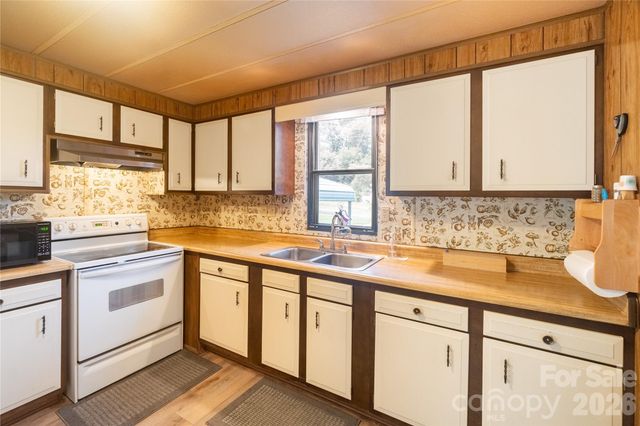 9606 Walkers Ferry Road, Charlotte, NC 28214