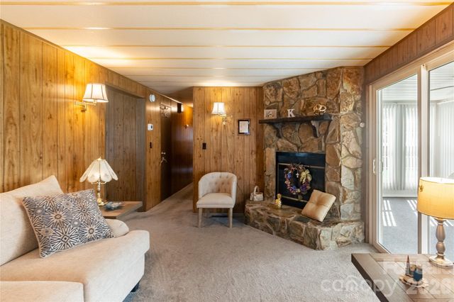 9606 Walkers Ferry Road, Charlotte, NC 28214