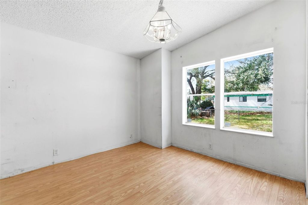 Image 14 of property listing at 4108 WEDGEMERE DRIVE, Tampa, FL 33610