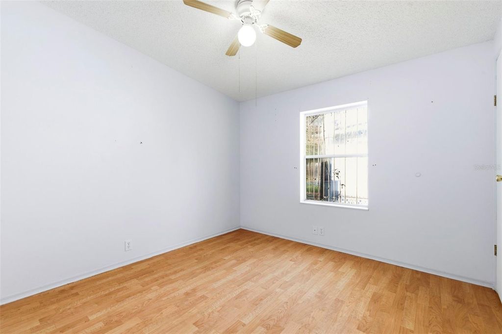 Image 21 of property listing at 4108 WEDGEMERE DRIVE, Tampa, FL 33610