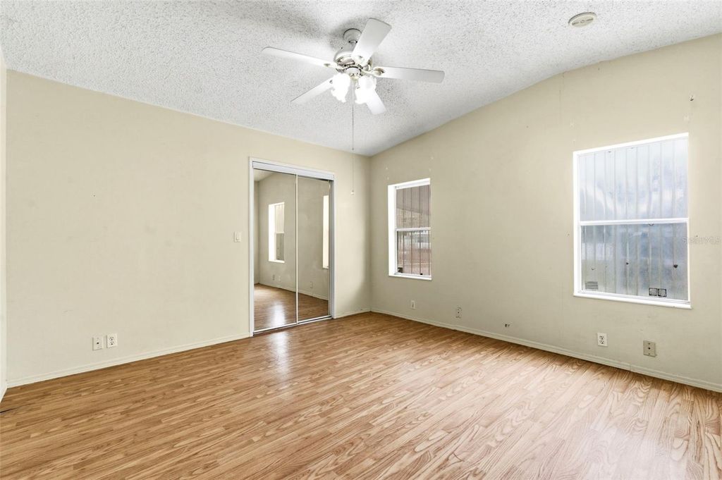 Image 28 of property listing at 4108 WEDGEMERE DRIVE, Tampa, FL 33610