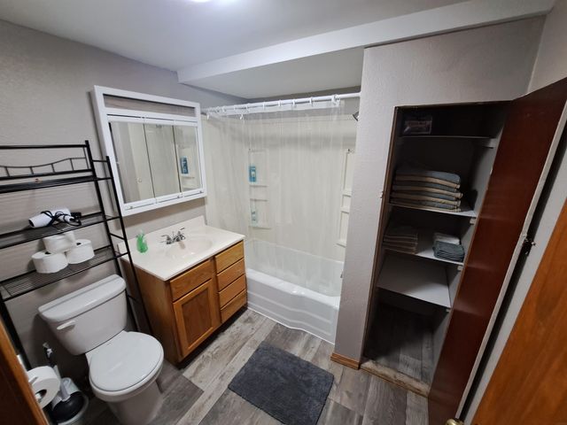 2734 Pinard Street, Dubuque, IA 52001