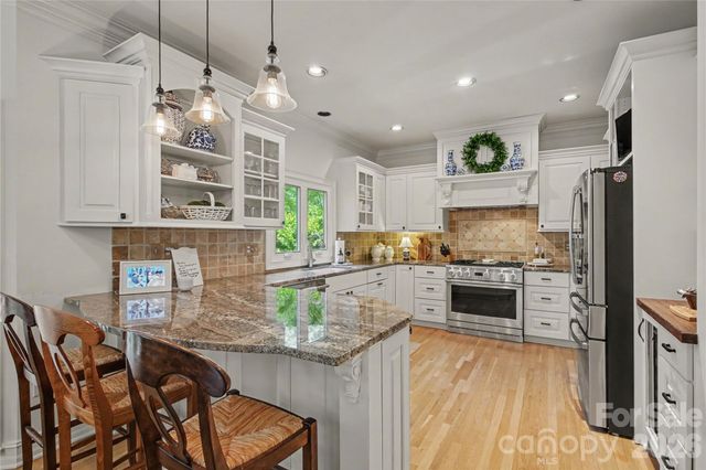 21300 Blakely Shores Drive, Cornelius, NC 28031