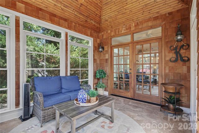 21300 Blakely Shores Drive, Cornelius, NC 28031