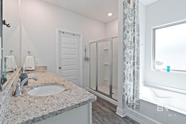 24815 Spectacular Bid Loop, Daphne, AL 36526
