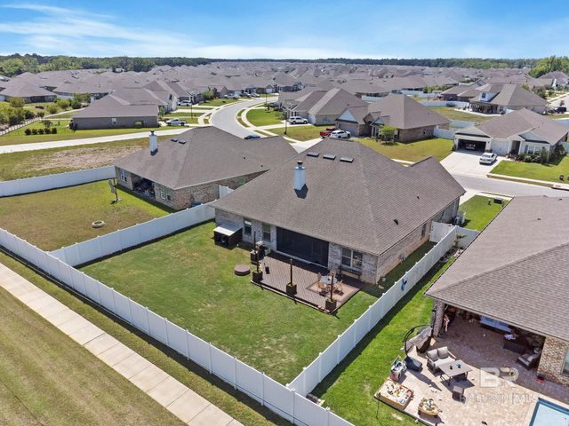 24815 Spectacular Bid Loop, Daphne, AL 36526
