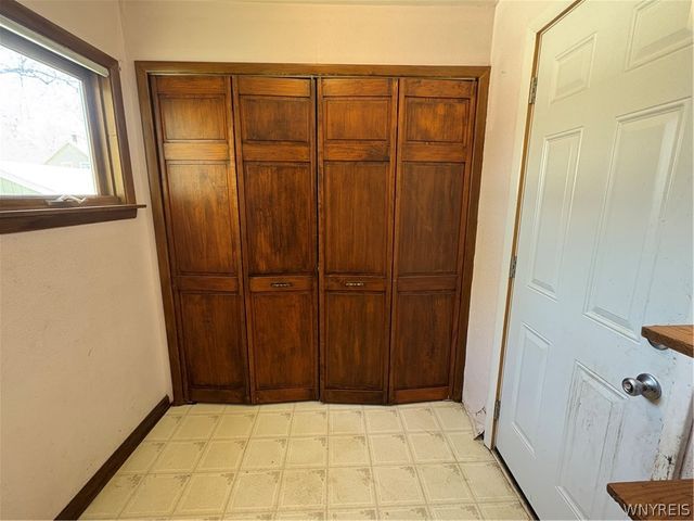 1225 North Military Road, Niagara Falls, NY 14304