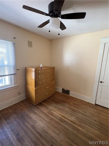 1225 North Military Road, Niagara Falls, NY 14304