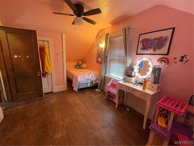 1225 North Military Road, Niagara Falls, NY 14304