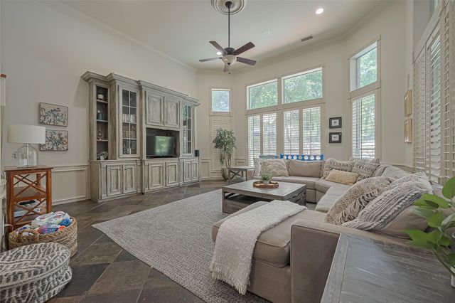 26 Spiceberry Place, The Woodlands, TX 77382