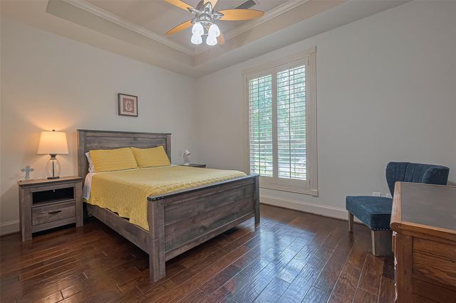 26 Spiceberry Place, The Woodlands, TX 77382