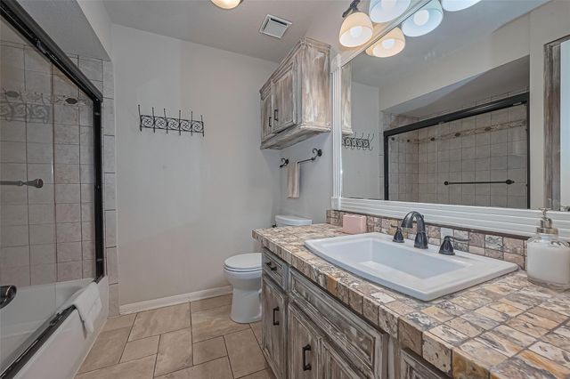 26 Spiceberry Place, The Woodlands, TX 77382