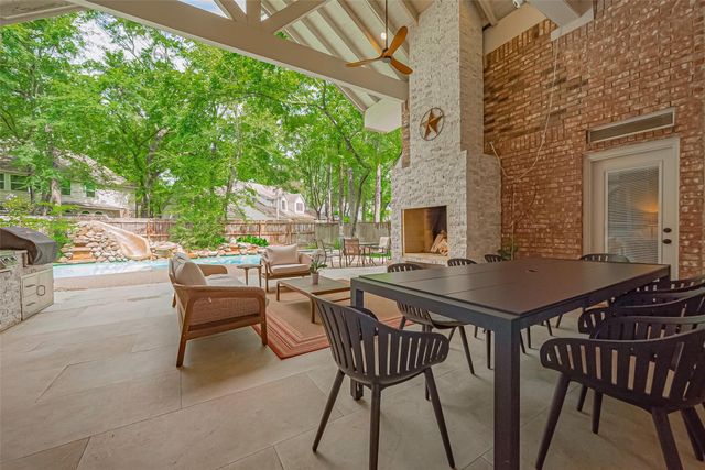 26 Spiceberry Place, The Woodlands, TX 77382