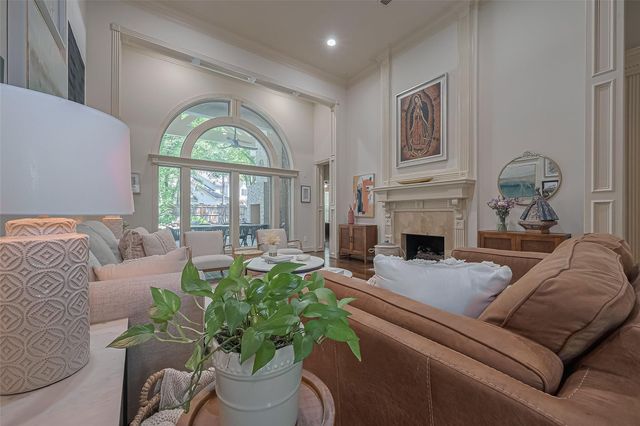 26 Spiceberry Place, The Woodlands, TX 77382