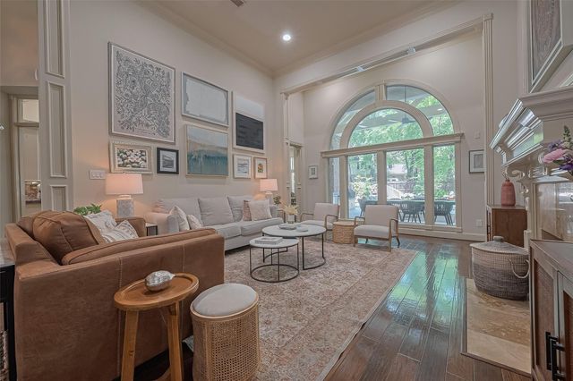 26 Spiceberry Place, The Woodlands, TX 77382