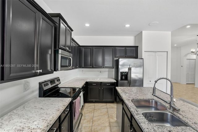 11943 SW 253rd St, Homestead, FL 33032