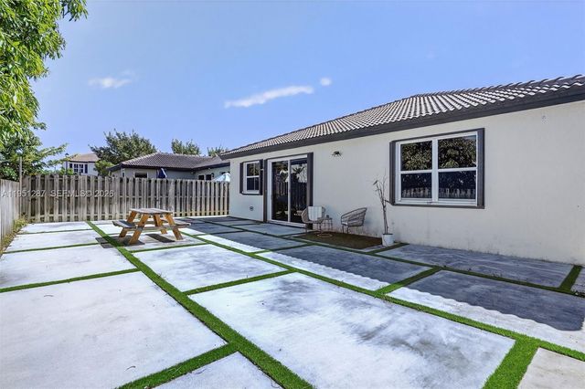 11943 SW 253rd St, Homestead, FL 33032