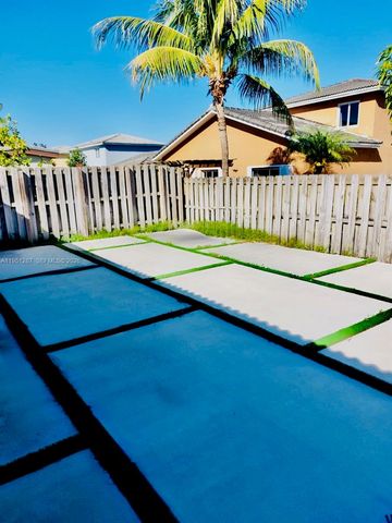 11943 SW 253rd St, Homestead, FL 33032