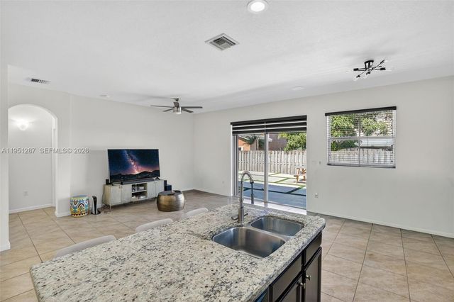 11943 SW 253rd St, Homestead, FL 33032