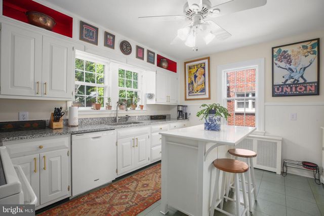 1500 AUGUSTINE AVE, Fredericksburg, VA 22401