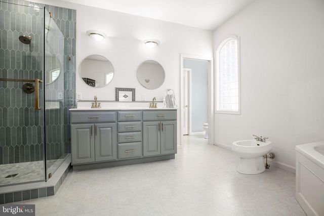 1500 AUGUSTINE AVE, Fredericksburg, VA 22401