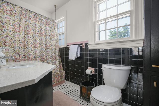 1500 AUGUSTINE AVE, Fredericksburg, VA 22401