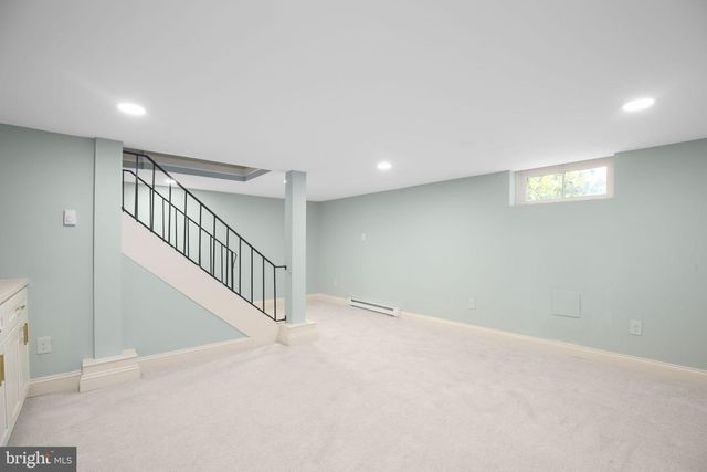 1500 AUGUSTINE AVE, Fredericksburg, VA 22401
