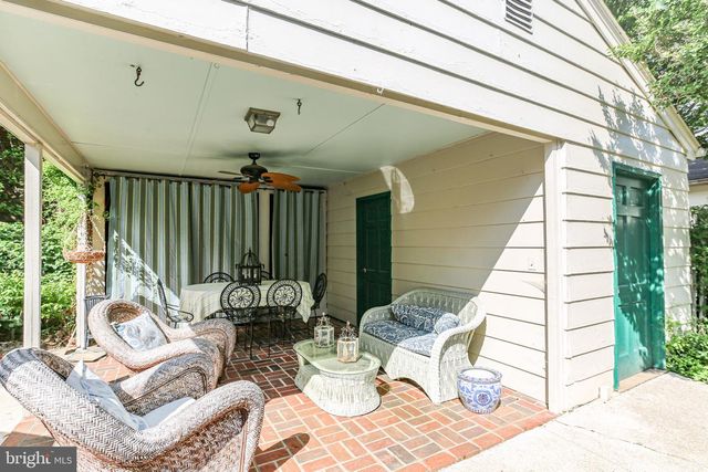 1500 AUGUSTINE AVE, Fredericksburg, VA 22401